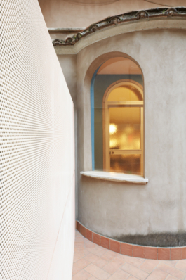 Interior photography of Il Foglio editorial offices at Palazzo Nari, Rome